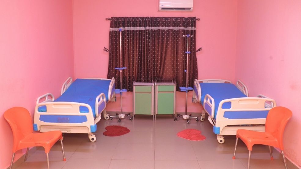 Wards & Private Rooms Wards & Private Rooms